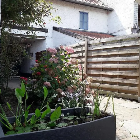 Au Passe Recompose Bed & Breakfast
